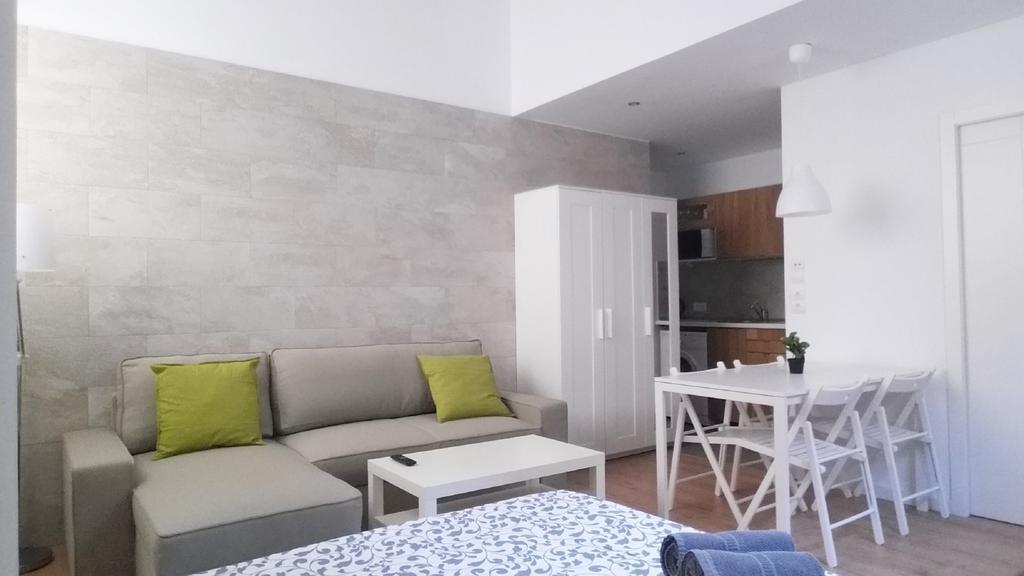 Apartamentos Clavero Málaga Esterno foto
