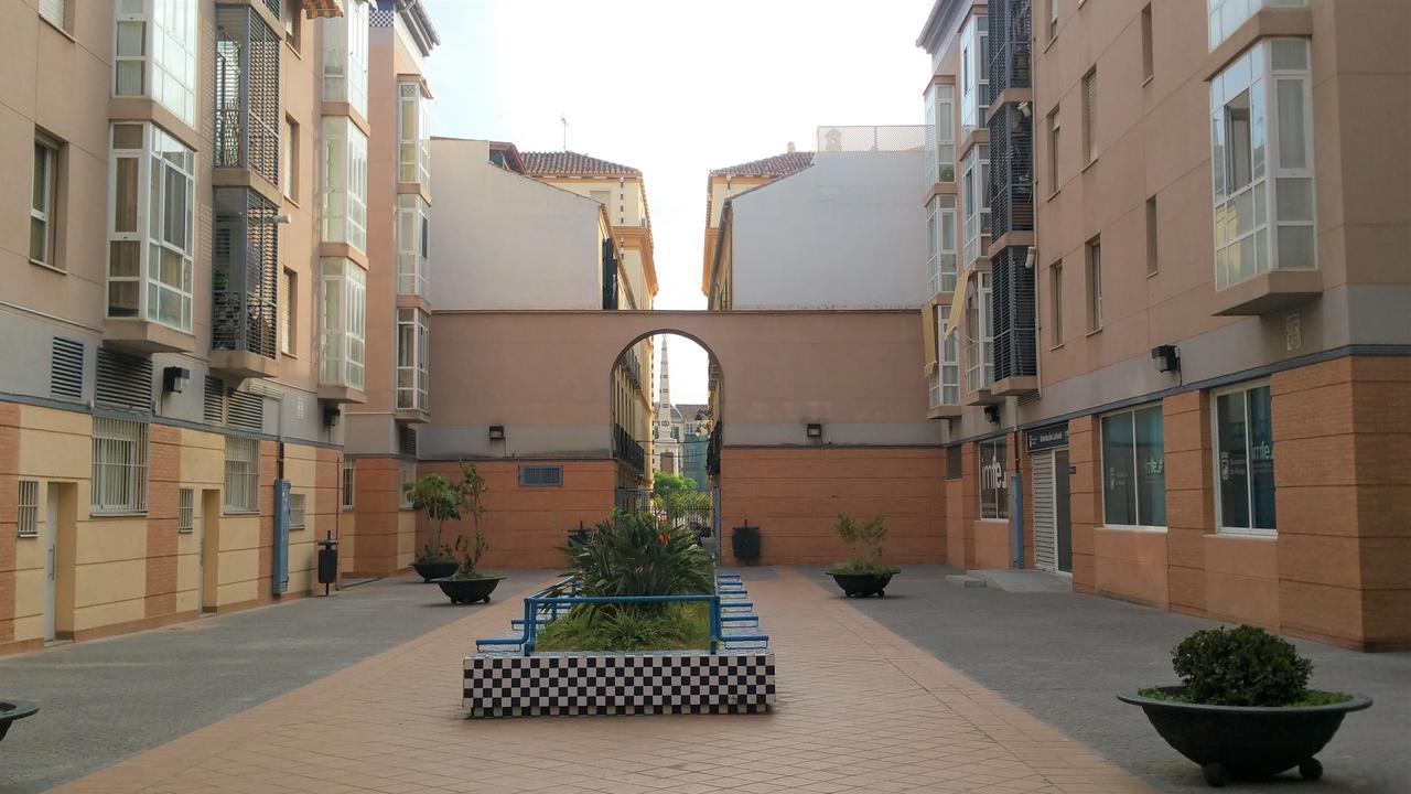 Apartamentos Clavero Málaga Esterno foto
