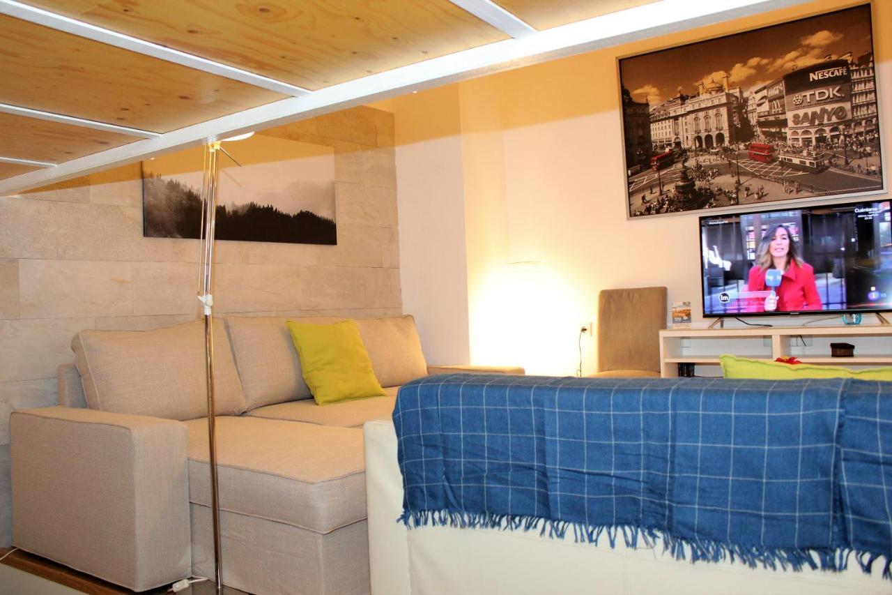 Apartamentos Clavero Málaga Esterno foto