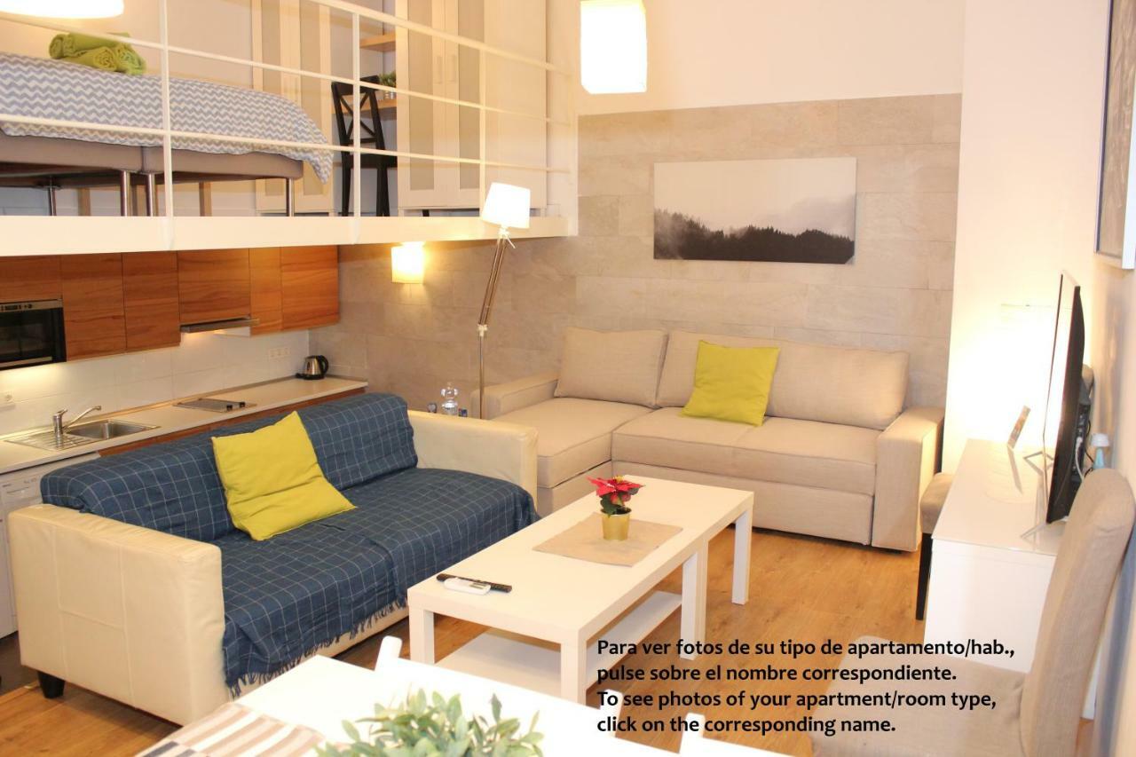 Apartamentos Clavero Málaga Esterno foto