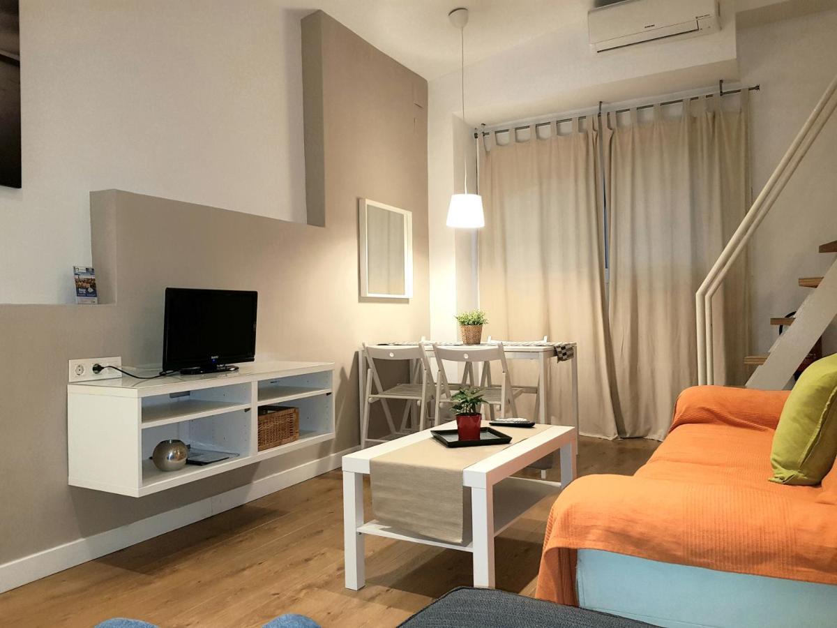 Apartamentos Clavero Málaga Esterno foto